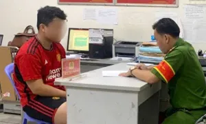 Cầm xe trả nợ rồi hoang báo bị cướp